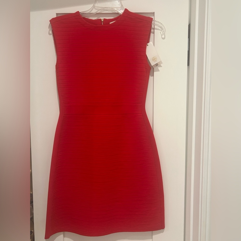 Tory Burch Vibrant Red Crewneck Dress (Style 10153408)